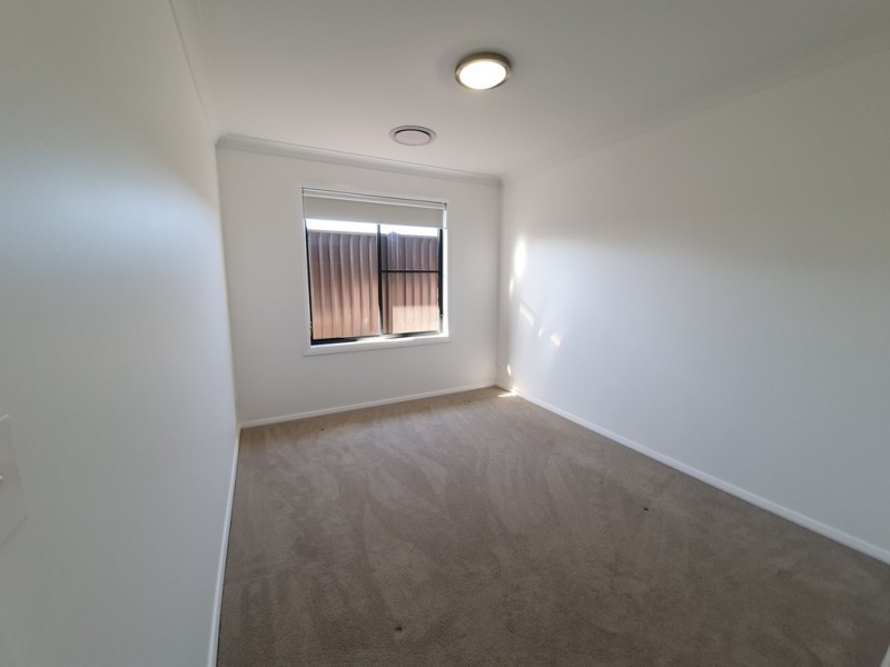 84 Fountain Circuit, Dubbo NSW 2830