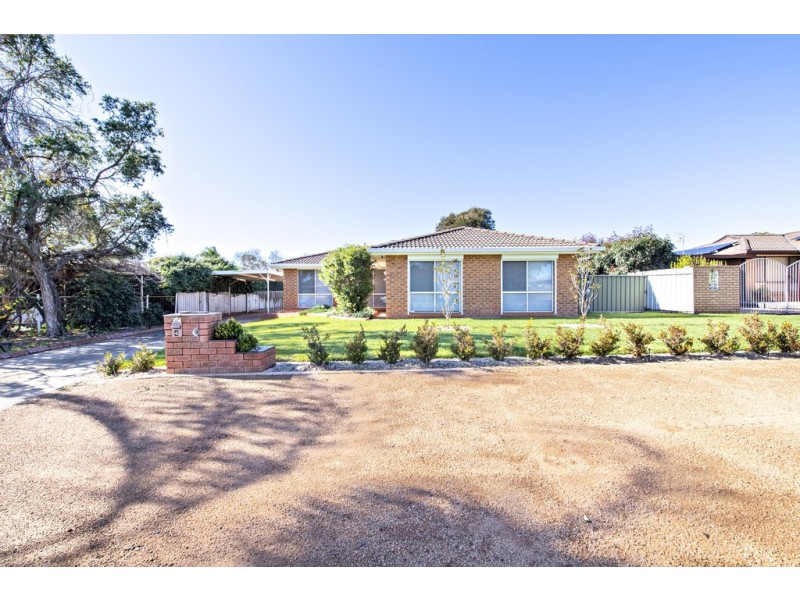 4 Flinders Close, Dubbo NSW 2830