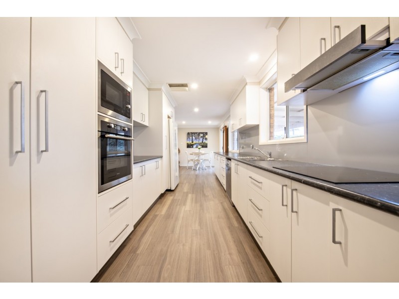 4 Flinders Close, Dubbo NSW 2830