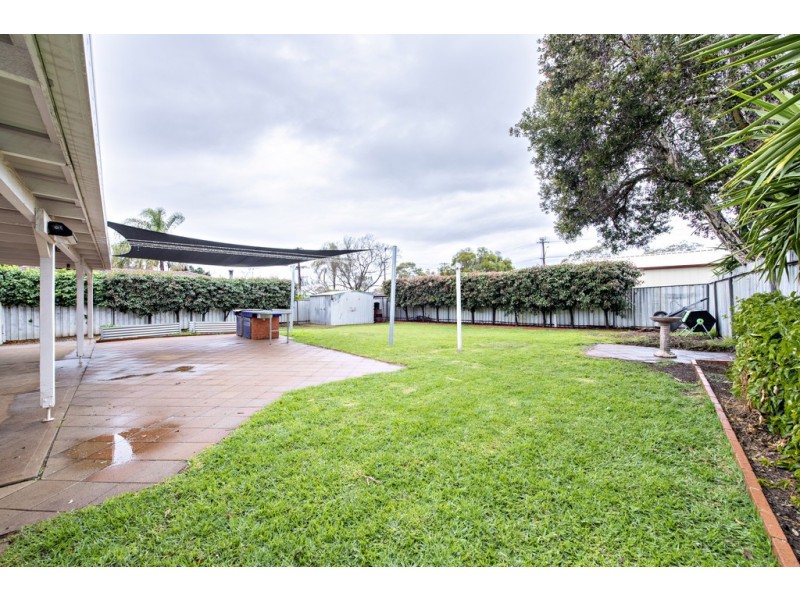 4 Flinders Close, Dubbo NSW 2830