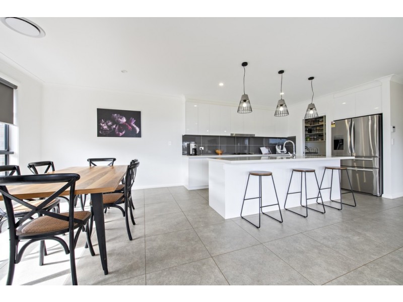 34 Bayou Ave, Dubbo NSW 2830