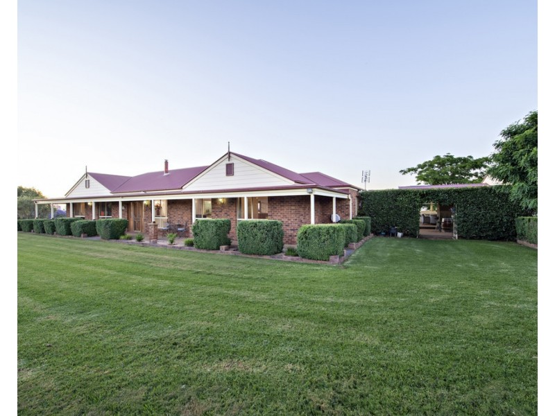29R BENCUBBIN DRIVE, Dubbo NSW 2830