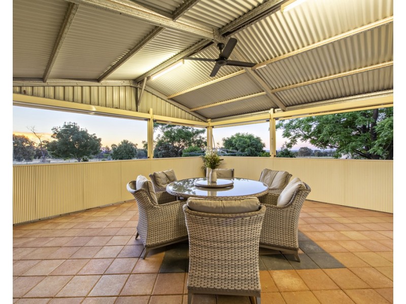29R BENCUBBIN DRIVE, Dubbo NSW 2830