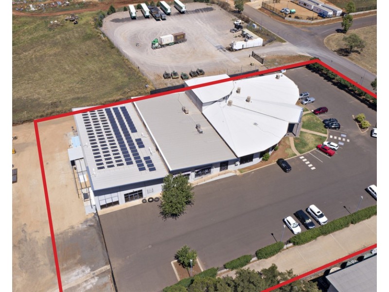 12 JANNALI ROAD, Dubbo NSW 2830