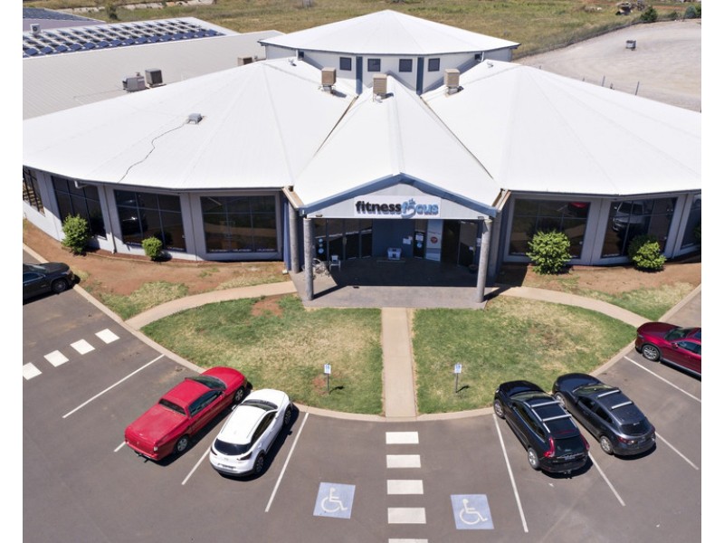 12 JANNALI ROAD, Dubbo NSW 2830