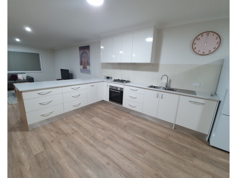 4/8 Amy Lane, Dubbo NSW 2830