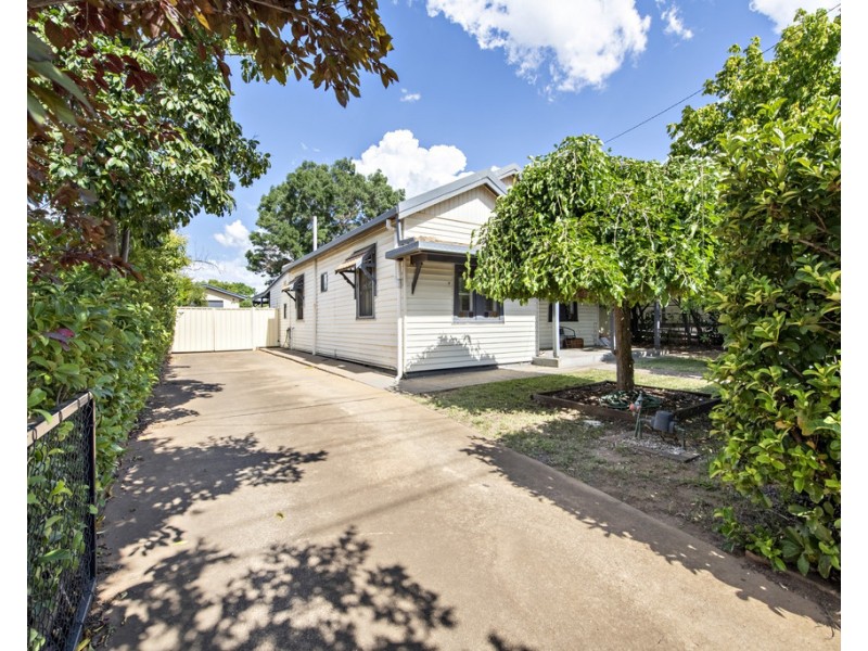198 FITZROY STREET, Dubbo NSW 2830