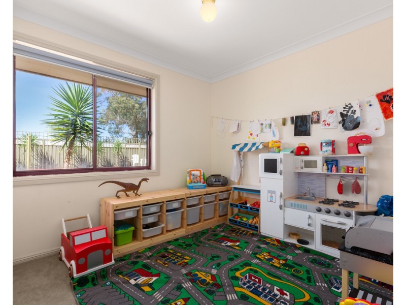 60 TWICKENHAM DRIVE, Dubbo NSW 2830