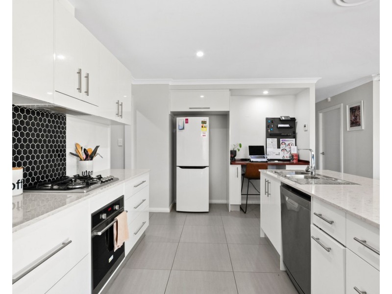 19 LANSDOWNE DRIVE, Dubbo NSW 2830