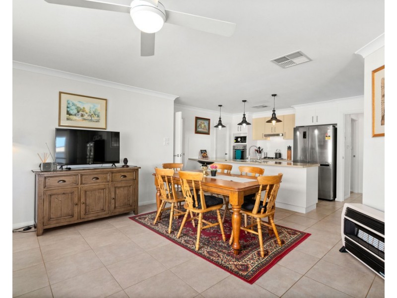 12 TANDERRA DRIVE, Dubbo NSW 2830