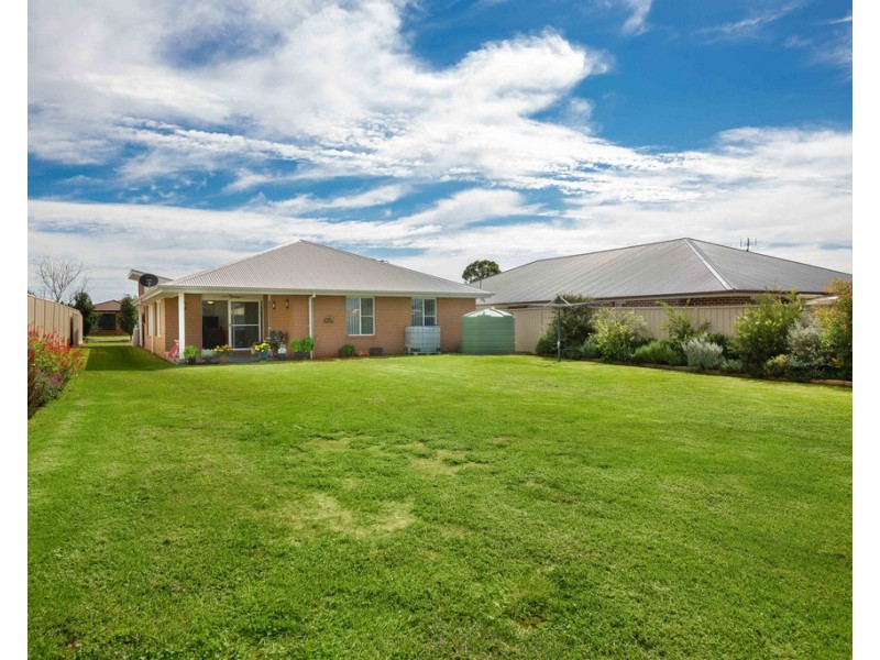 12 TANDERRA DRIVE, Dubbo NSW 2830