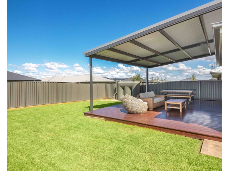 9A WAVE COURT, Dubbo NSW 2830