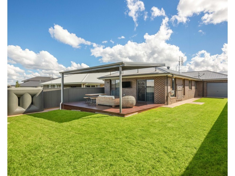 9A WAVE COURT, Dubbo NSW 2830