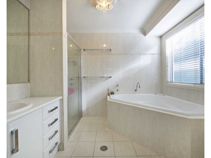 17 ARBORY CLOSE, Dubbo NSW 2830