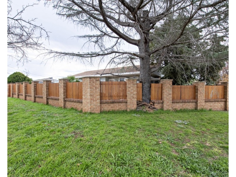 34 BANKSIA CRESCENT, Dubbo NSW 2830