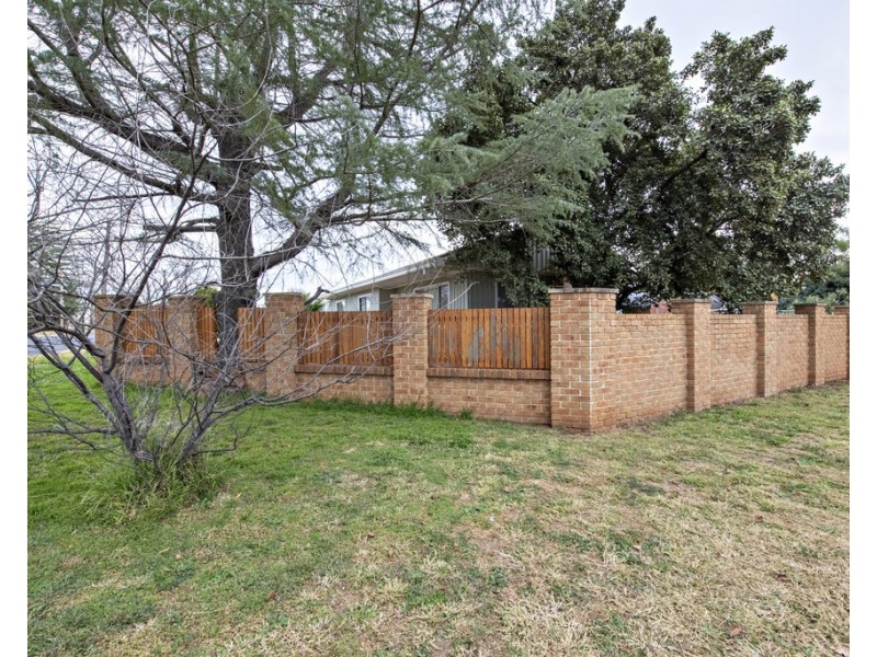 34 BANKSIA CRESCENT, Dubbo NSW 2830