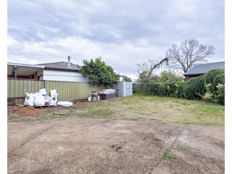 34 BANKSIA CRESCENT, Dubbo NSW 2830