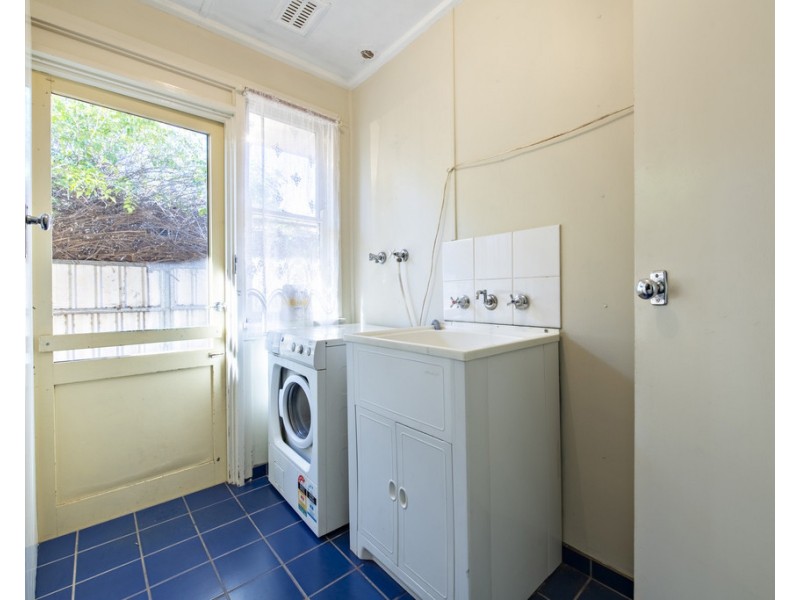 1 JOHNS AVENUE, Dubbo NSW 2830