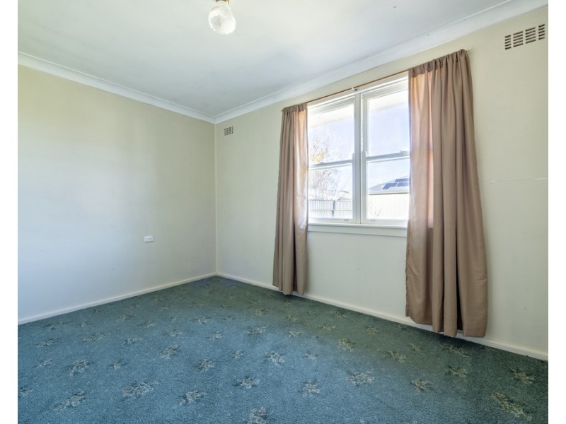 1 JOHNS AVENUE, Dubbo NSW 2830