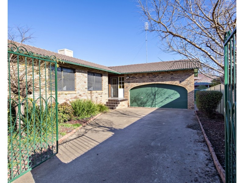 15 GUNDARRA STREET, Dubbo NSW 2830