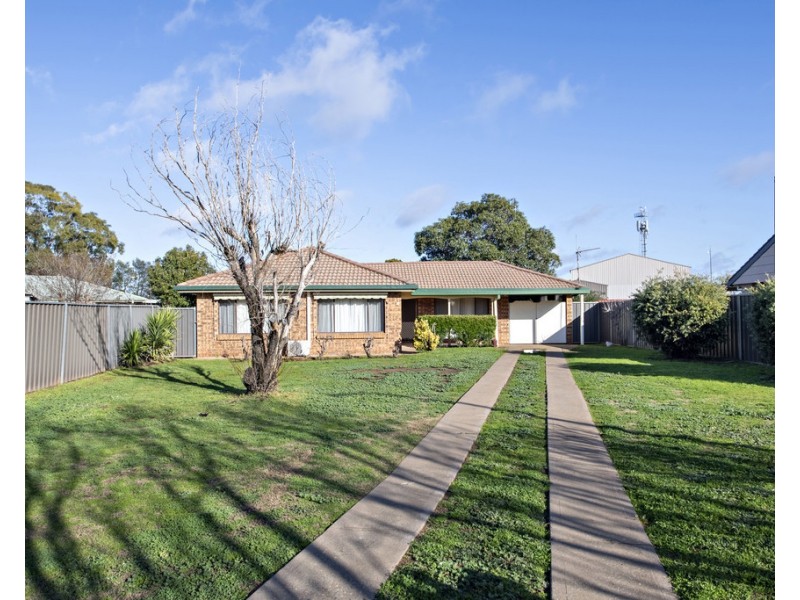 35 POTTER CLOSE, Dubbo NSW 2830
