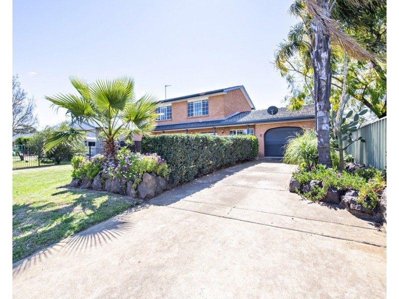 22 OXLEY CIRCLE, Dubbo NSW 2830
