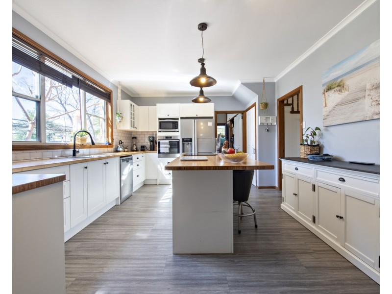 22 OXLEY CIRCLE, Dubbo NSW 2830