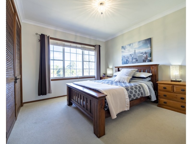 22 OXLEY CIRCLE, Dubbo NSW 2830