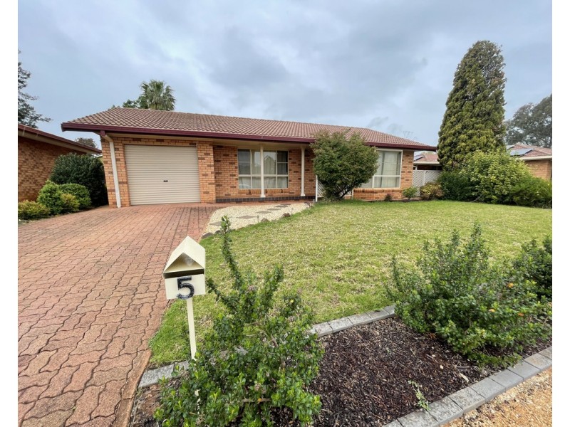 5 Bonner Crescent, Dubbo NSW 2830