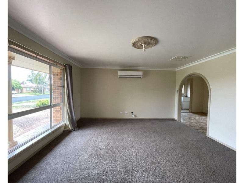 5 Bonner Crescent, Dubbo NSW 2830