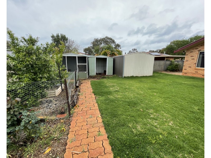 5 Bonner Crescent, Dubbo NSW 2830