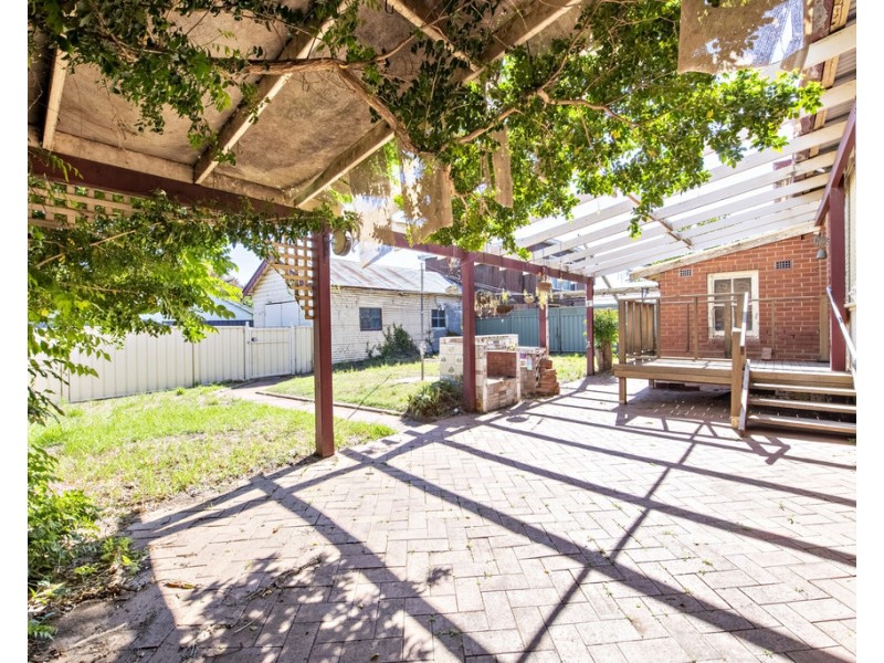 140 COBRA STREET, Dubbo NSW 2830