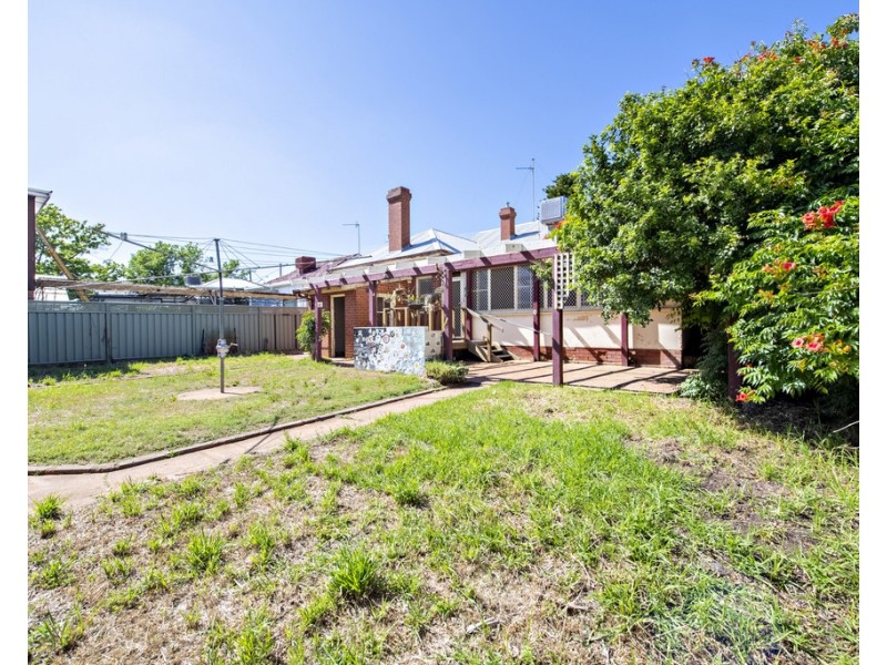 140 COBRA STREET, Dubbo NSW 2830