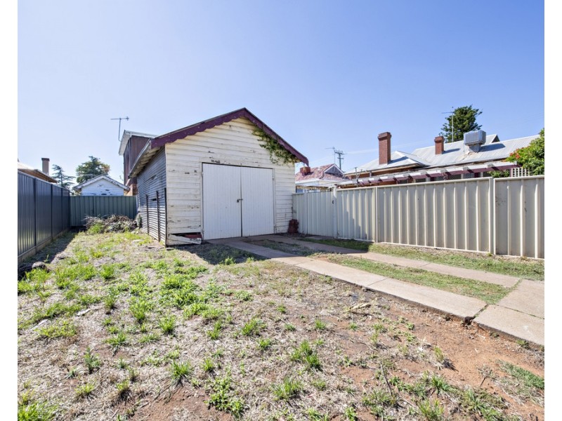 140 COBRA STREET, Dubbo NSW 2830