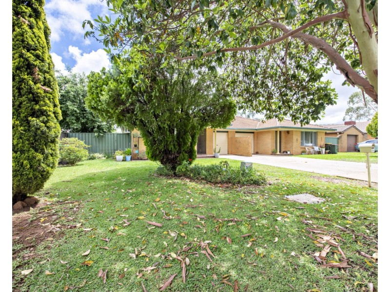 2A and 2B RIVERGUM PLACE, Dubbo NSW 2830