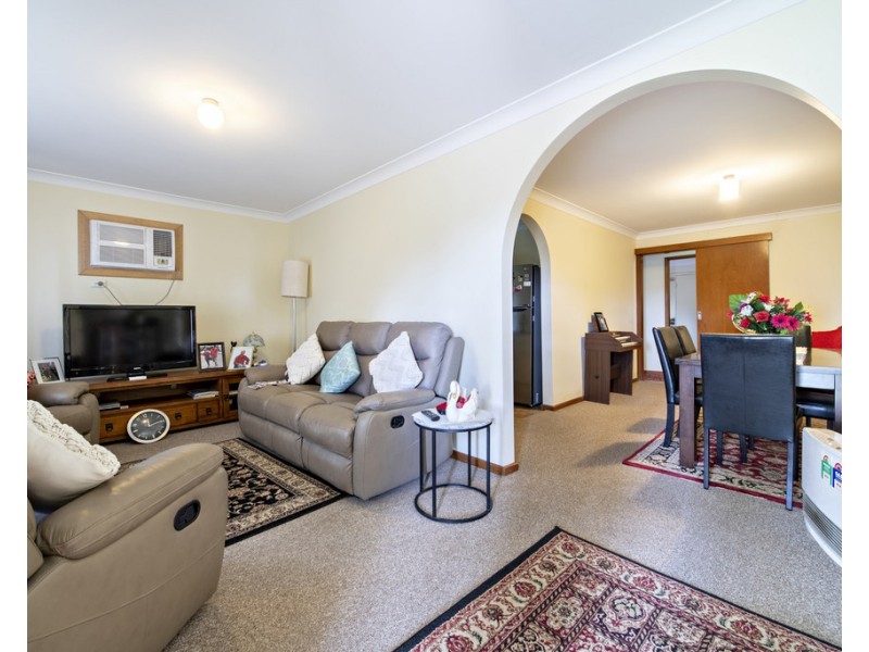 2A and 2B RIVERGUM PLACE, Dubbo NSW 2830