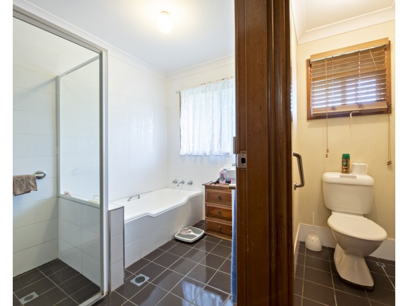 2A and 2B RIVERGUM PLACE, Dubbo NSW 2830