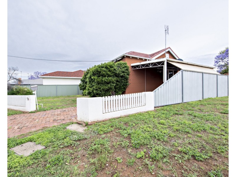 74 COBBORA ROAD, Dubbo NSW 2830