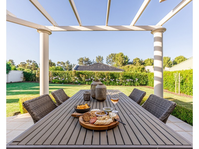 12 ENGLEWOOD AVENUE, Dubbo NSW 2830