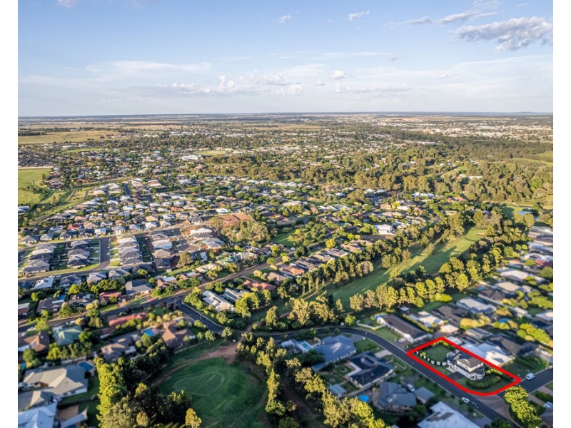 12 ENGLEWOOD AVENUE, Dubbo NSW 2830