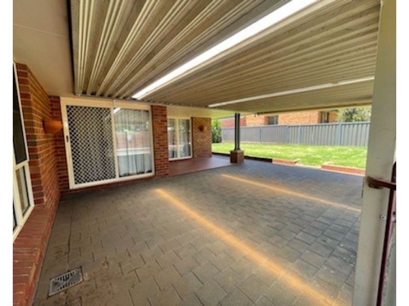 2 WIRRAWAY CLOSE, Dubbo NSW 2830