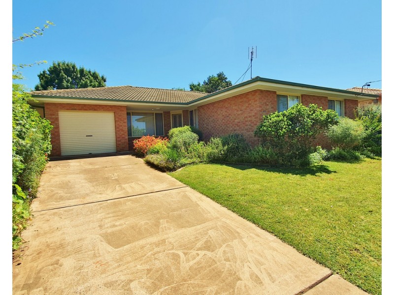 22 SAPPHIRE STREET, Dubbo NSW 2830