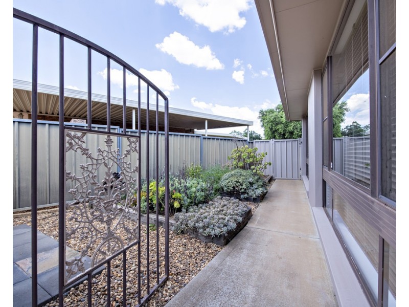 23 NORFOLK CRESCENT, Dubbo NSW 2830