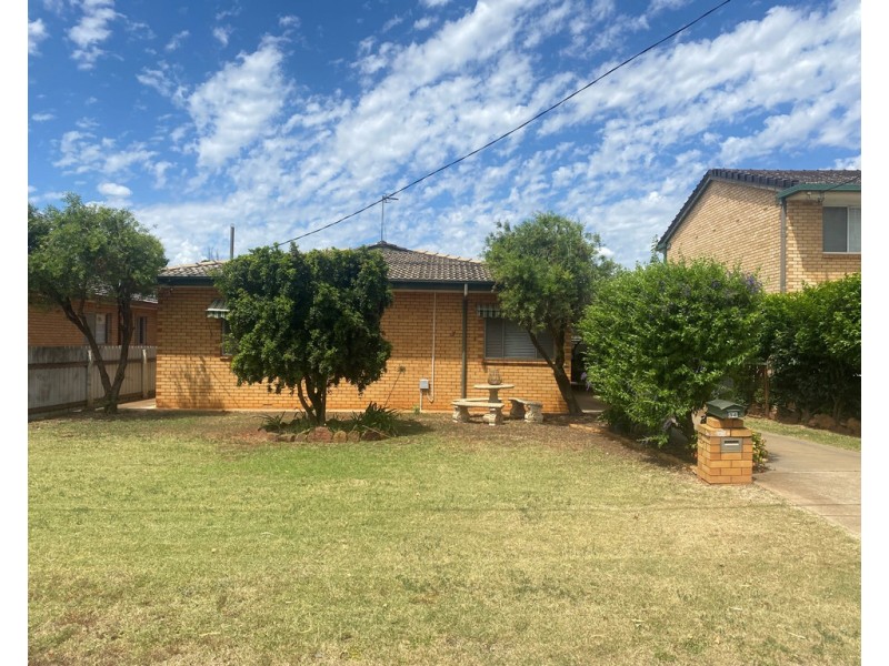 34 CAROLINE STREET, Dubbo NSW 2830