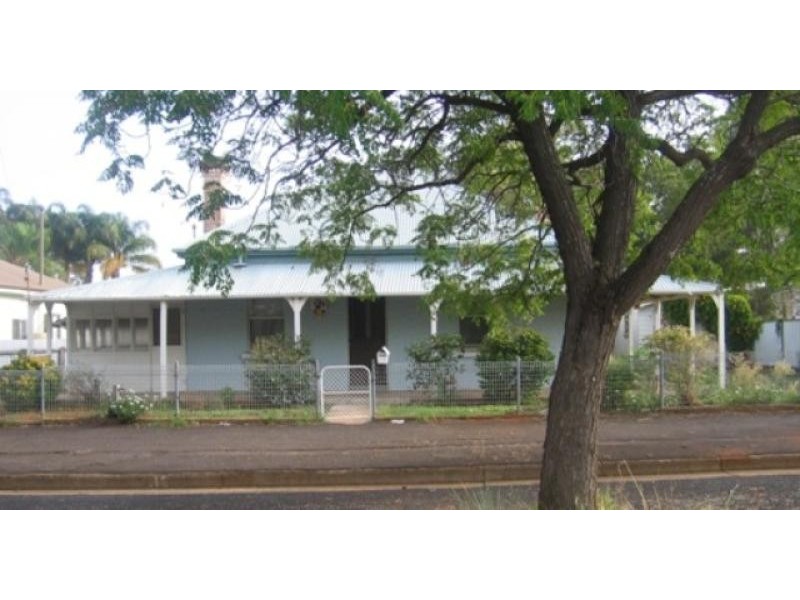 160 Myall Street, Dubbo NSW 2830