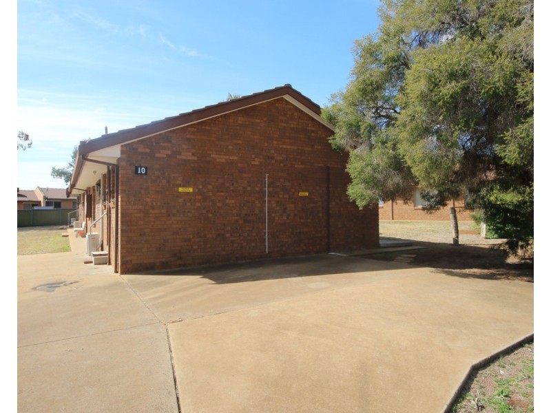 1/10 Forrest Crescent, Dubbo NSW 2830