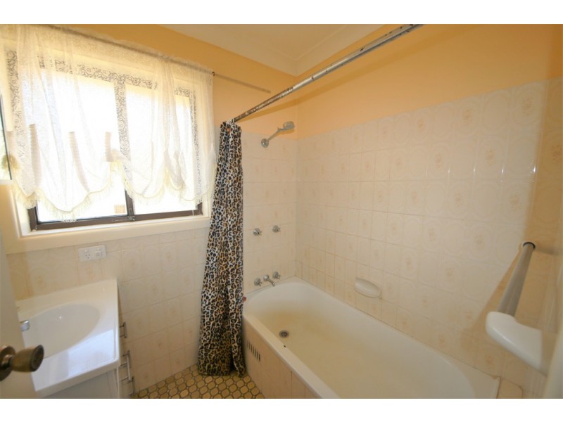 132 Baird Drive, Dubbo NSW 2830