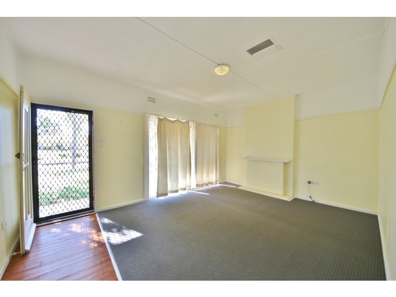 11 Tink Avenue, Dubbo NSW 2830
