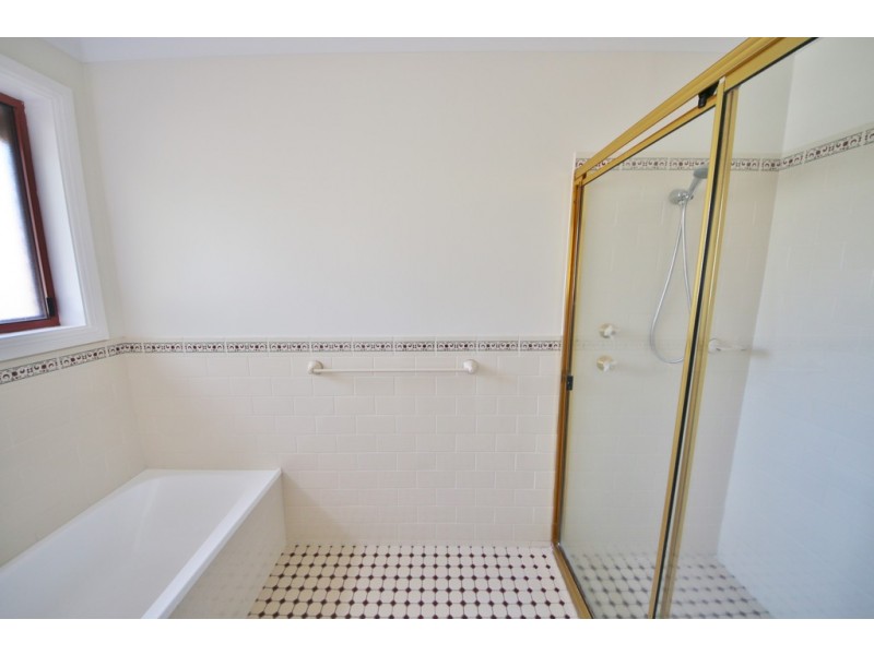 5B Ellis Park Close, Dubbo NSW 2830