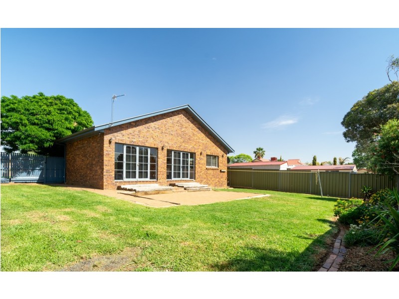 71 Murrayfield Drive, Dubbo NSW 2830
